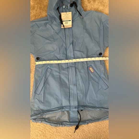 HUNTER - Hooded Waterproof Jacket
NWT/NEW Size XS - Picture 7 of 16